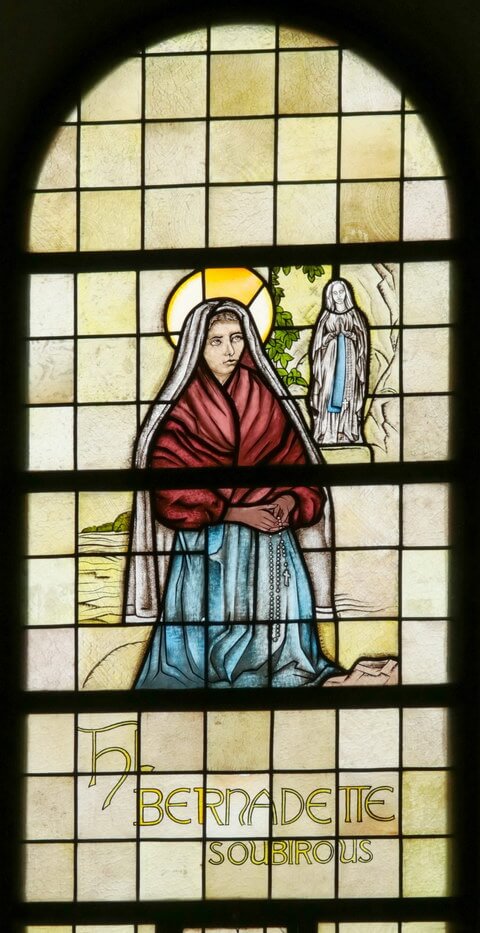 Kirchenfenster Hl. Bernadette Soubirous