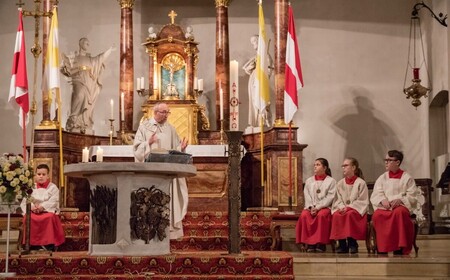 Album mit Titel Einführung neuer Messdiener in St. Medardus