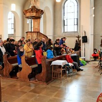 Faschingsgottesdienst 2018 in St. Medardus mit Band Regenbogen