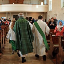 Faschingsgottesdienst 2018 in St. Medardus mit Band Regenbogen