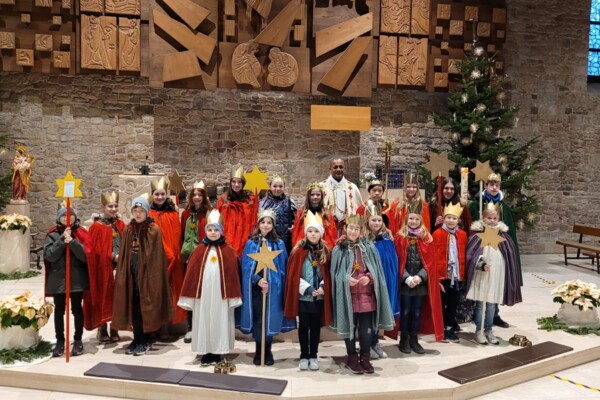 Danke an alle Sternsinger, Helfer und Spender Danke an alle Sternsinger, Helfer und Spender
