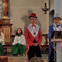 Faschingsgottesdienst 2018 in St. Medardus mit Band Regenbogen