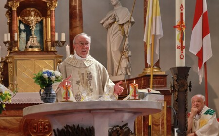Album mit Titel 40. Priesterweihjubiläum von Pfr. Michael Hergl