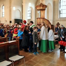 Faschingsgottesdienst 2018 in St. Medardus mit Band Regenbogen