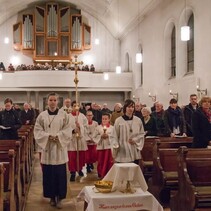 Einführung neuer Messdiener in St. Medardus