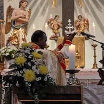 Messe im Syro-Malabarischen Ritusmit Kaplan Jaimon