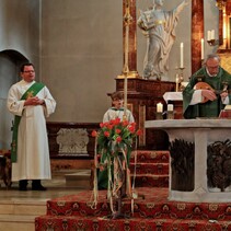 Faschingsgottesdienst 2018 in St. Medardus mit Band Regenbogen